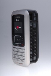 QWERTY手机‘EnV’占领北美高端市场