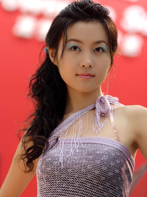 行情】上海车展不拍车!选个好相机去拍<em>美女</em>-数