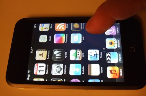 强悍!iPod Touch可以运行iPhone程序