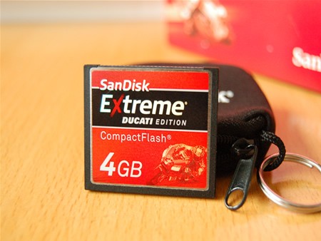 ���ٿ��&nbsp;SanDisk������CF���Ķ�����