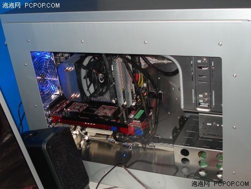 Intel展示和AMD良好关系 X48运行R680