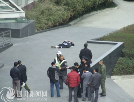传“华为第38位跳楼者”欠下巨额债务