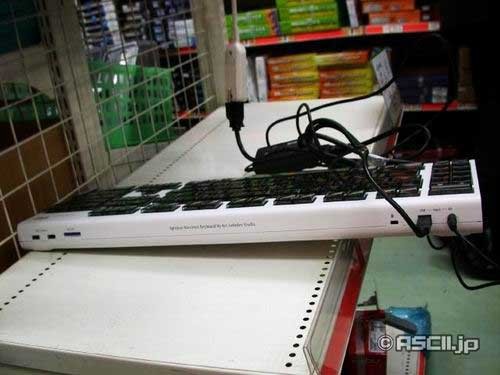 ���1��7��Optimus&nbsp;OLED����ȫ���½