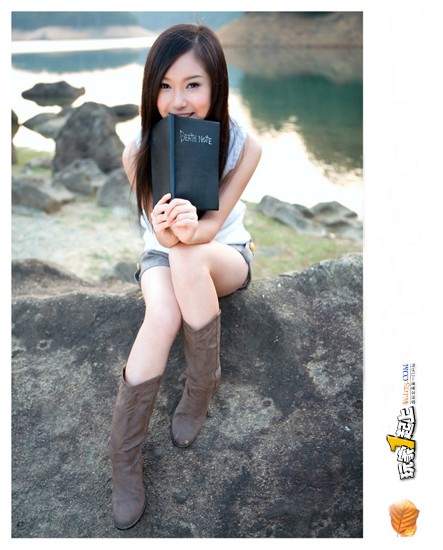 爱上《死亡笔记》的清纯女孩_网络游戏新闻-泡