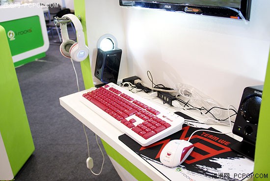 台北电脑展最炫的折叠键盘和镜面鼠标 