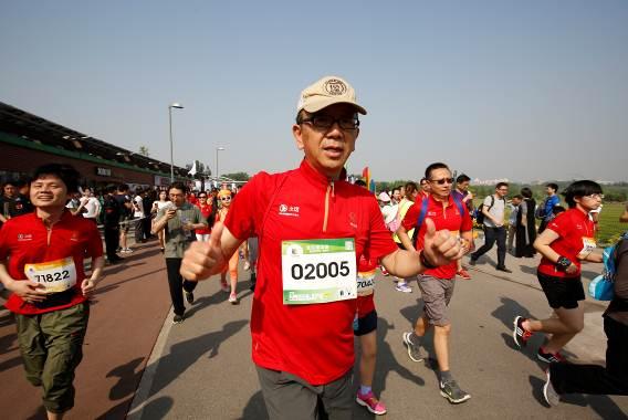 “奔跑吧！小能人！”：佳能跑团欢乐跑中国 