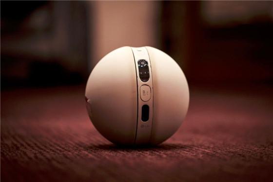 LG发布Rolling Bot智能家居球形机器人 