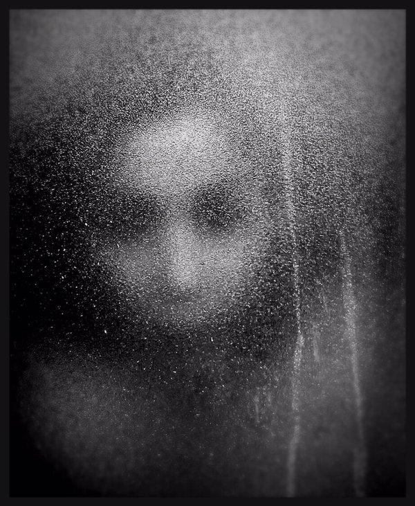 吓Cry!妈妈在浴室玻璃外问候变恐怖片_数码相