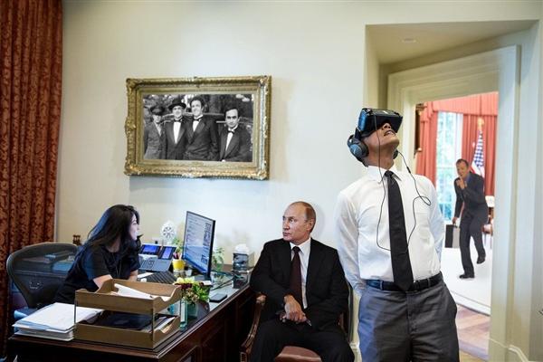 奥巴马戴VR头盔 照片被网友“玩坏” 
