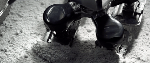 苹果是如何打造出亮黑版iPhone 7的?_苹果手机新闻-泡泡网