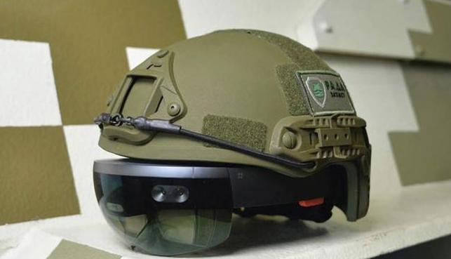 VR新鲜报:参战 乌克兰军用HoloLens曝光 