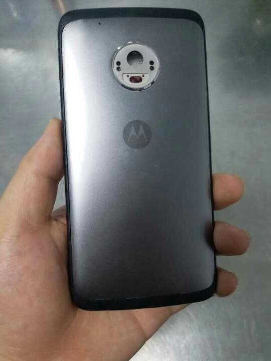 联想Moto X 2017：塑料包边法消灭天线白条 