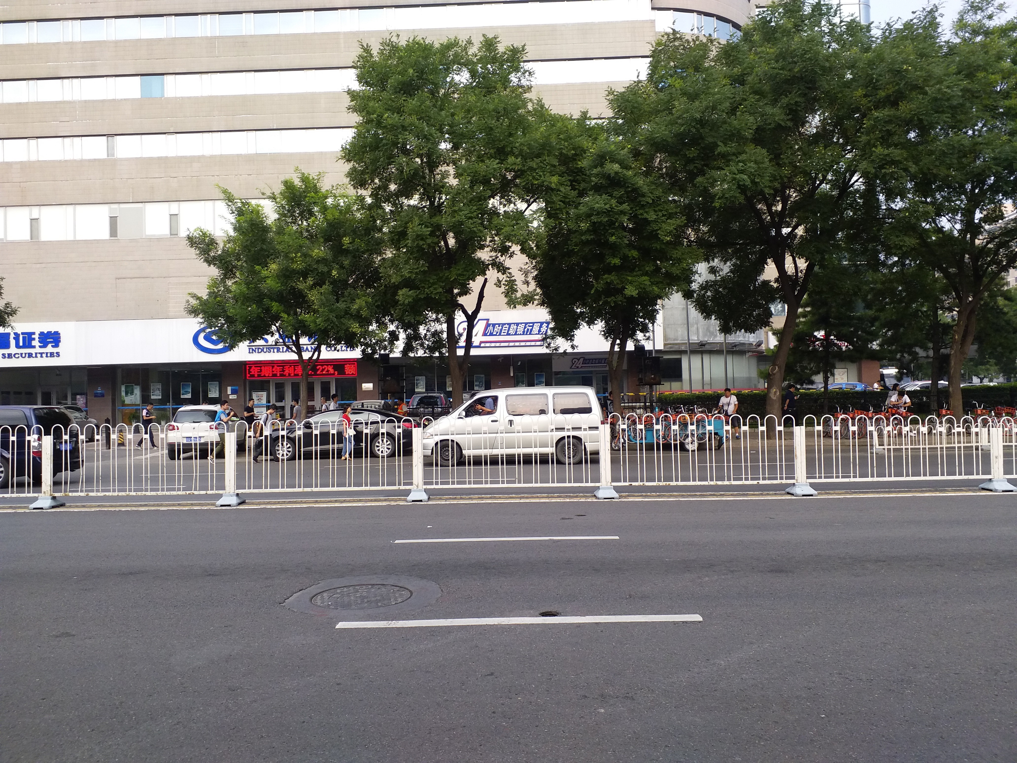 我有特殊的亮颜自拍技巧!三星盖乐世J3 2017