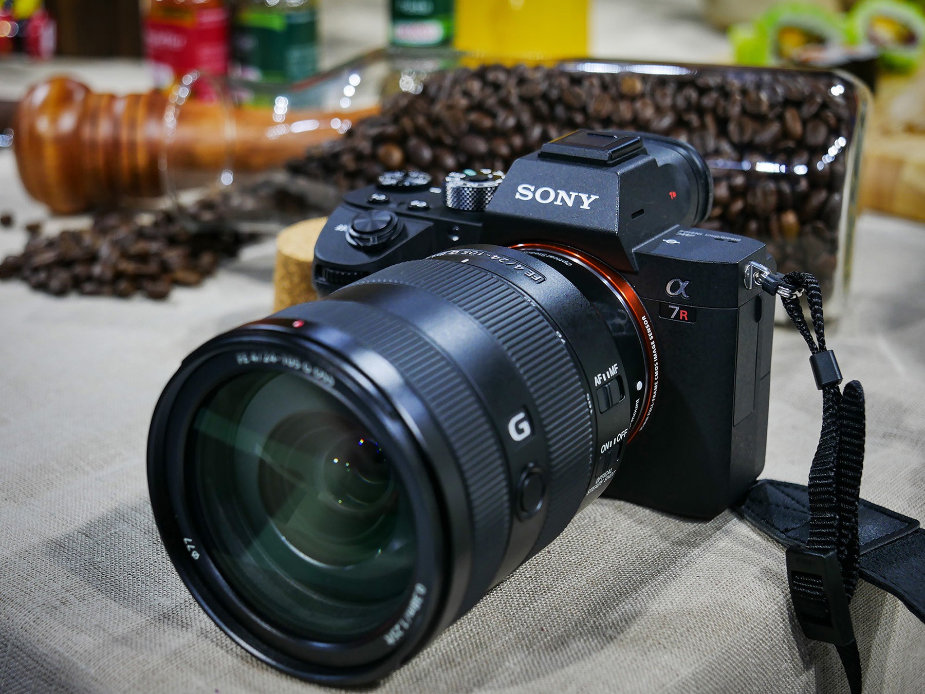 最全面的全画幅相机?索尼A7RIII微单真机上手