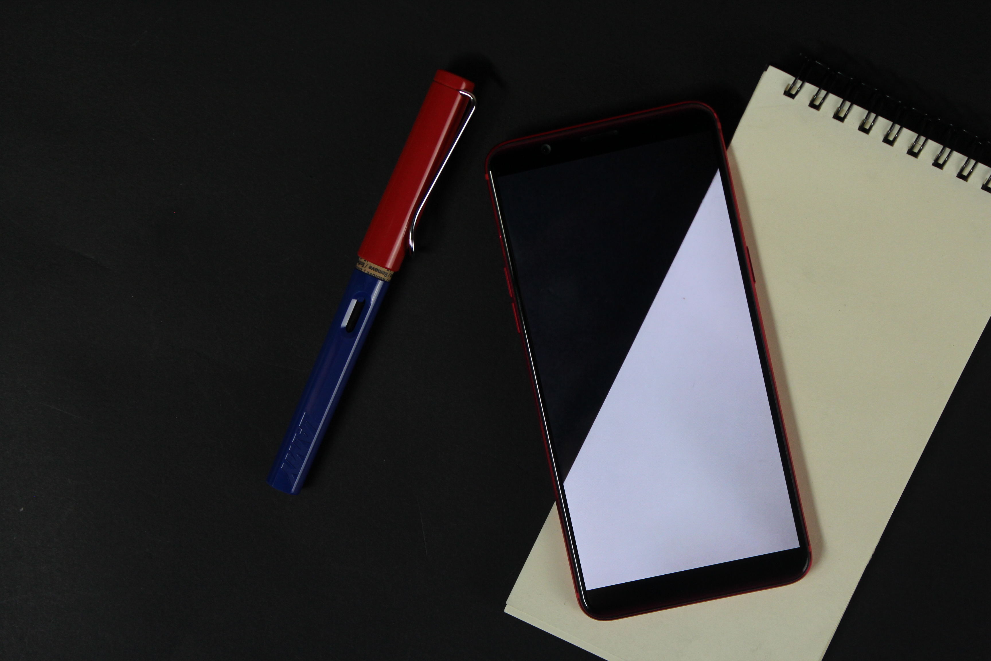 前后2000万的全面屏拍照手机 OPPO R11s都有