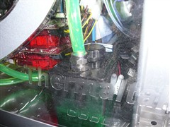 国内首款水冷4核游戏PC 宝德发布X360