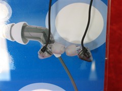 AKG���ֵܽ���Ҳ���μӻ������Ѿۻ�