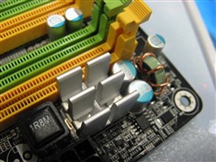 DFI&nbsp;X48��������&nbsp;X38��200Ԫ��1999