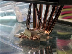 五根热管贯穿!华硕新品海神77散热器