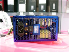 �������&nbsp;��ս�߶350W��Դ����2XX