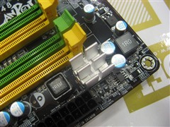 不超频别买! DFI顶级X48到货2799元