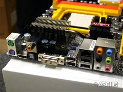 ����DDR3-128MB&nbsp;DFI����С����790GX!
