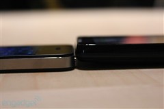 首部iPhone 4 vs HTC EVO 4G视频放出 