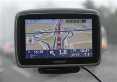 ���붯�Ľ�ϣ�TomTom GO750Ӧ������ 