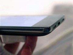 纤薄/3D/双核 LG三款旗舰手机现场图 