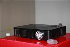 小空间玩大屏 四款热门LED投影机推荐 