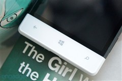 HTC 8S外媒解析:设计带感的WP8入门机 