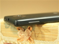 Мобильный телефон Huawei Y300 Мобильный телефон Huawei Y300