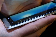 HTC One体验:流行设计元素/拍照新利器 