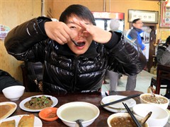 用手机拍延时摄影 记录老北京小吃味道 