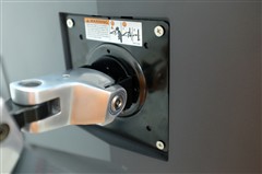 有效缓解疲劳 爱格升站坐式办公桌椅评测