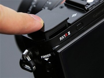 不仅仅只是黑科技 索尼黑卡RX1RII评测