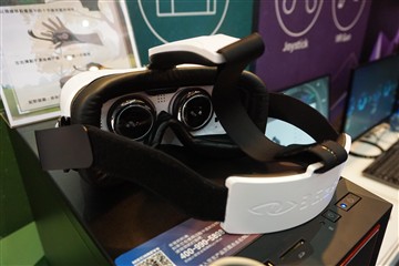 VR背包亮相 机械革命惊艳Computex 2016