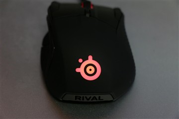 赛睿RIVAL500游戏鼠标评测 持握感较好