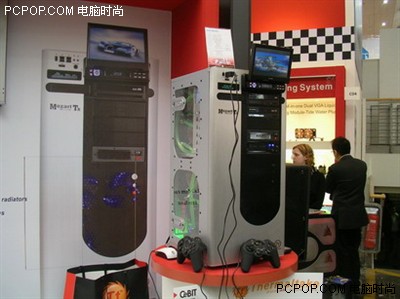 CeBIT06 TT展出世界首款带7寸LCD机箱