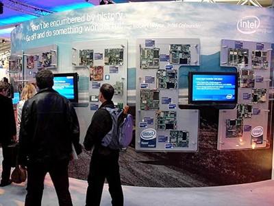 CeBIT06��ViiV�ۺ�Ů����Ӣ�ض�ˮ��