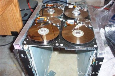 绝对强悍！用18块硬盘搭建一个PC机箱