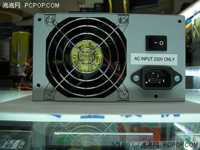 放眼中低端 康舒E2 Power 300W电源到