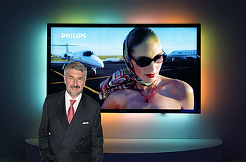 ���ʮɫ!�����ֵ¹�չ��100��Һ��TV
