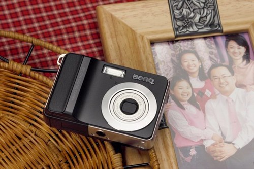 BenQ�����Ⱦ����� C740ǿ�Ƶ�½
