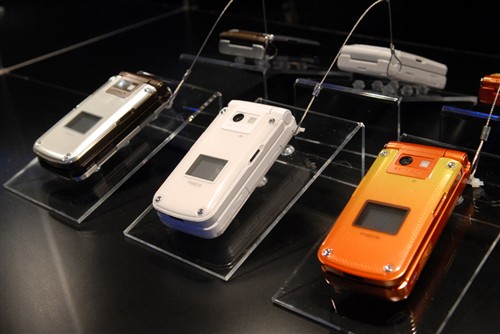 DoCoMo�·����ֻ�&nbsp;Զ������Զ�����