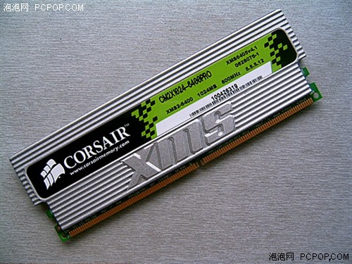 �����������ڴ�&nbsp;���ӵ�ѹ�ȳ�1066MHz