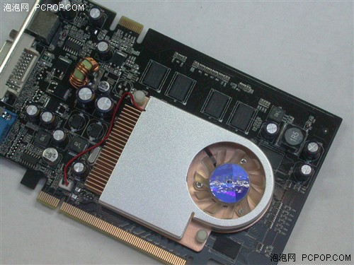 降价还送礼!GF7300GT 256M狂杀599元
