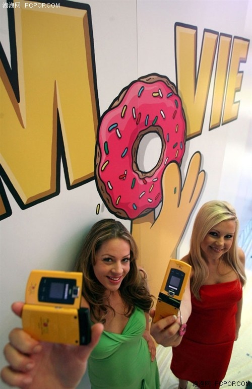 CES2007�������ֻ����Ӱ�����ϻ�ɫ?