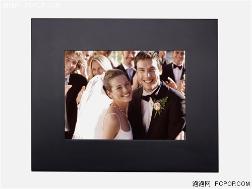 CES2007������չʾ56Ӣ��4������Һ��