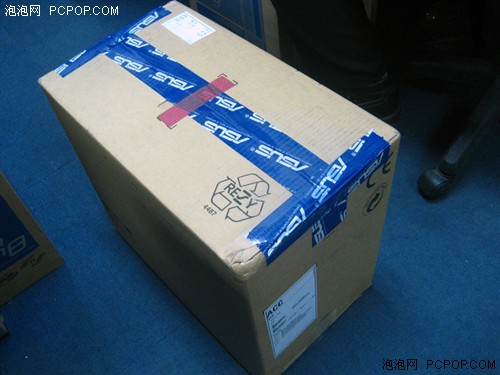跑车开进编辑部 华硕兰博基尼VX2入手